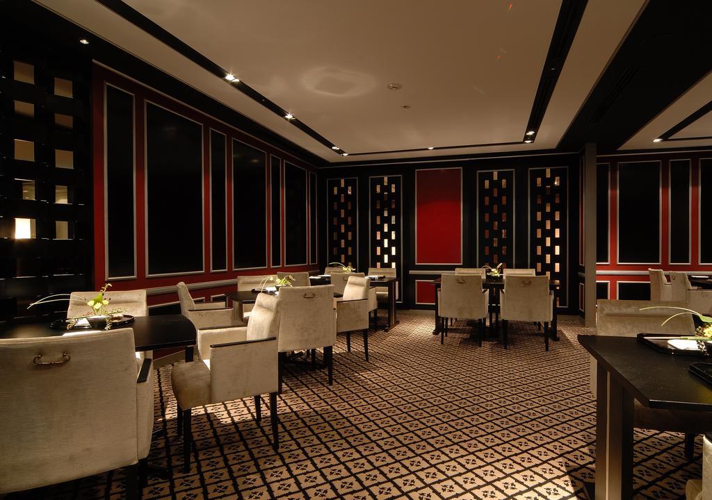 Hotel Granvia Kioto Exterior foto The interior of the restaurant